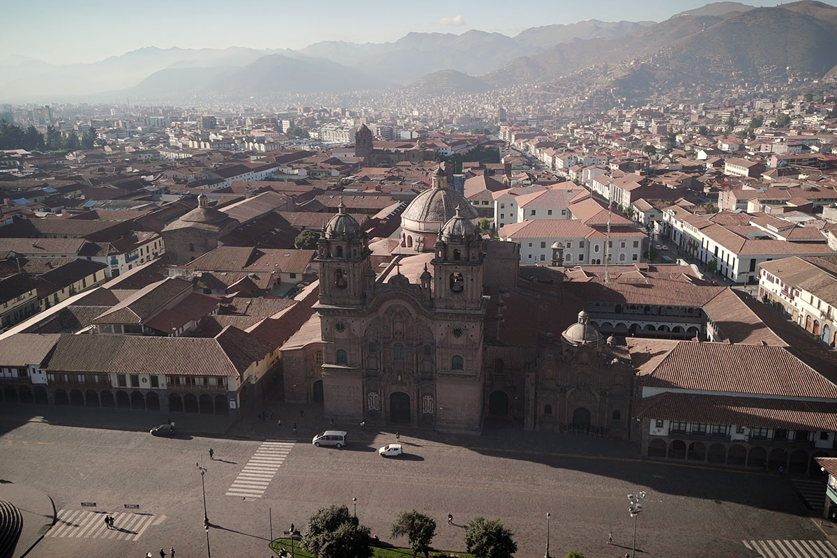 Exploring the historical center of Cusco from above