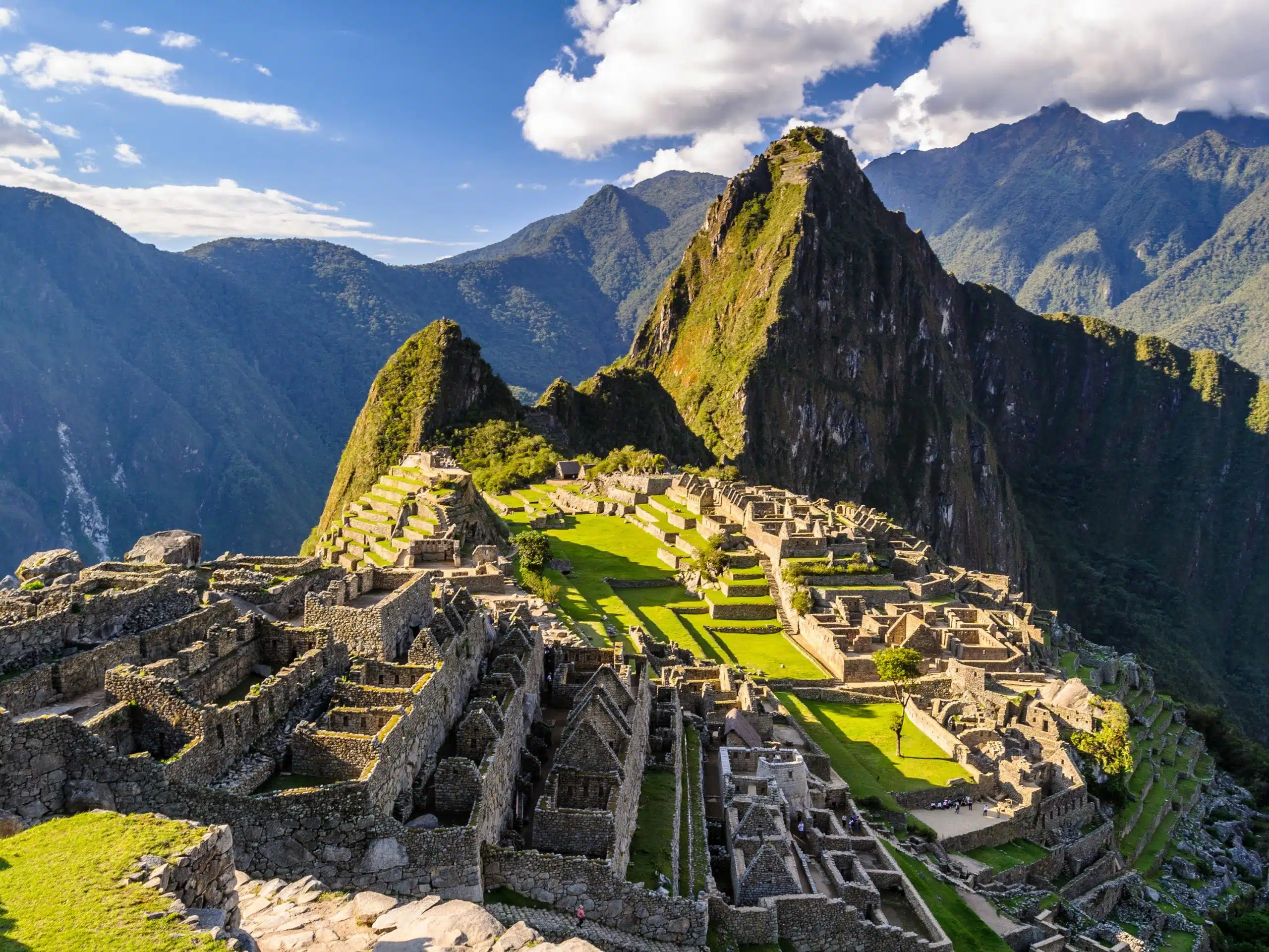 Machu Picchu: maravilla del mundo antiguo en los Andes peruanos