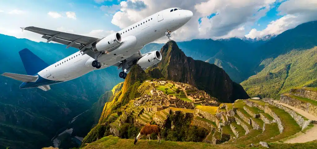 Avión despegando en un vuelo hacia Perú