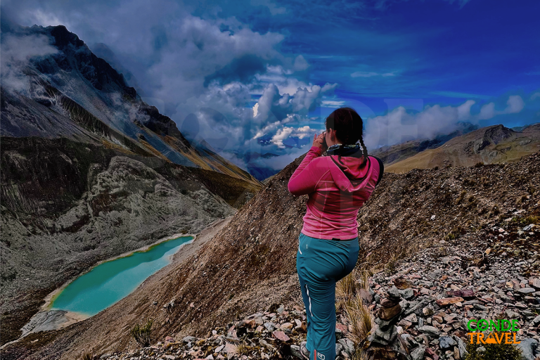 caminata-salkantay-premium-5d-lagunaqoyllor