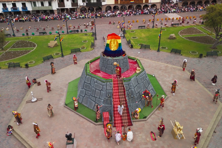 Inti Raymi in Cusco: Complete Guide 2026 to Experience the Festival of the Sun 3 Inti Raymi stage with the Inca performing the main ritual