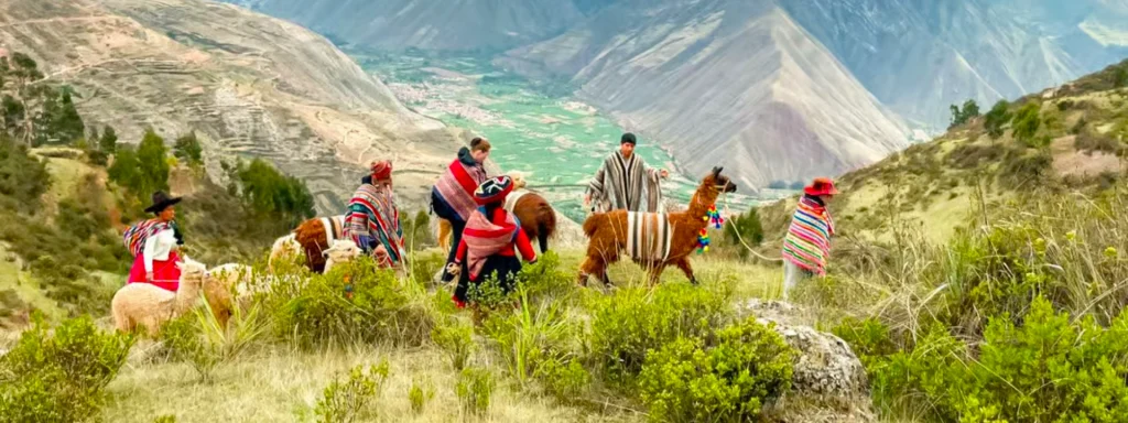llama trekking sacred valley group experience