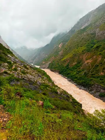 Choquequirao Trek: Distance, Difficulty, Cost, and Itinerary Guide for 2026 2 View of the Apurímac Canyon along the Choquequirao Trek route.
