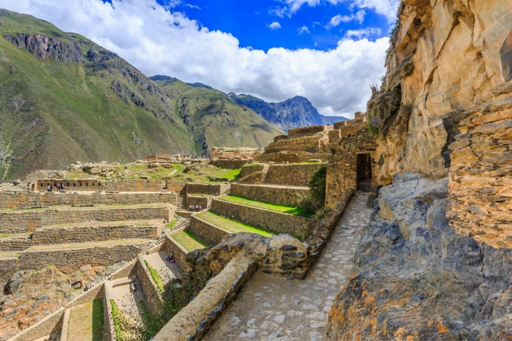 Ollantaytambo Peru: The Complete Visitor Guide to the Living Inca Town 6 Agricultural terraces at the Ollantaytambo Archaeological Site
