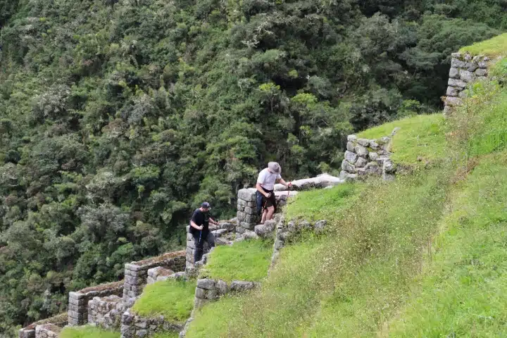 Way to Machu Picchu: discover the train and trekking routes 3 Hikers on the Inca Trail to Machu Picchu