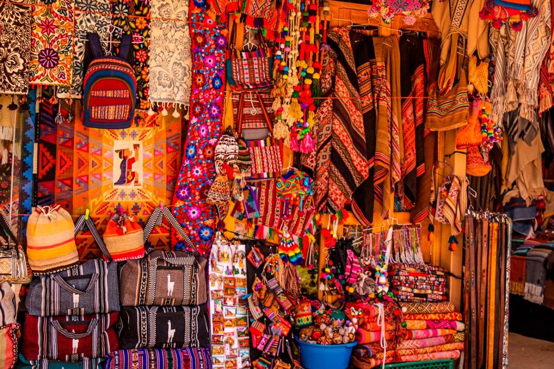 souvenirs-sacred-valley-tour-inca-ruins